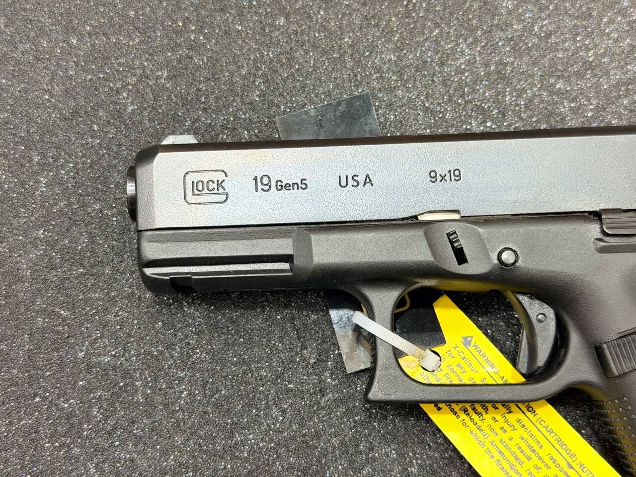 Glock 19 Gen 4 - Image 4