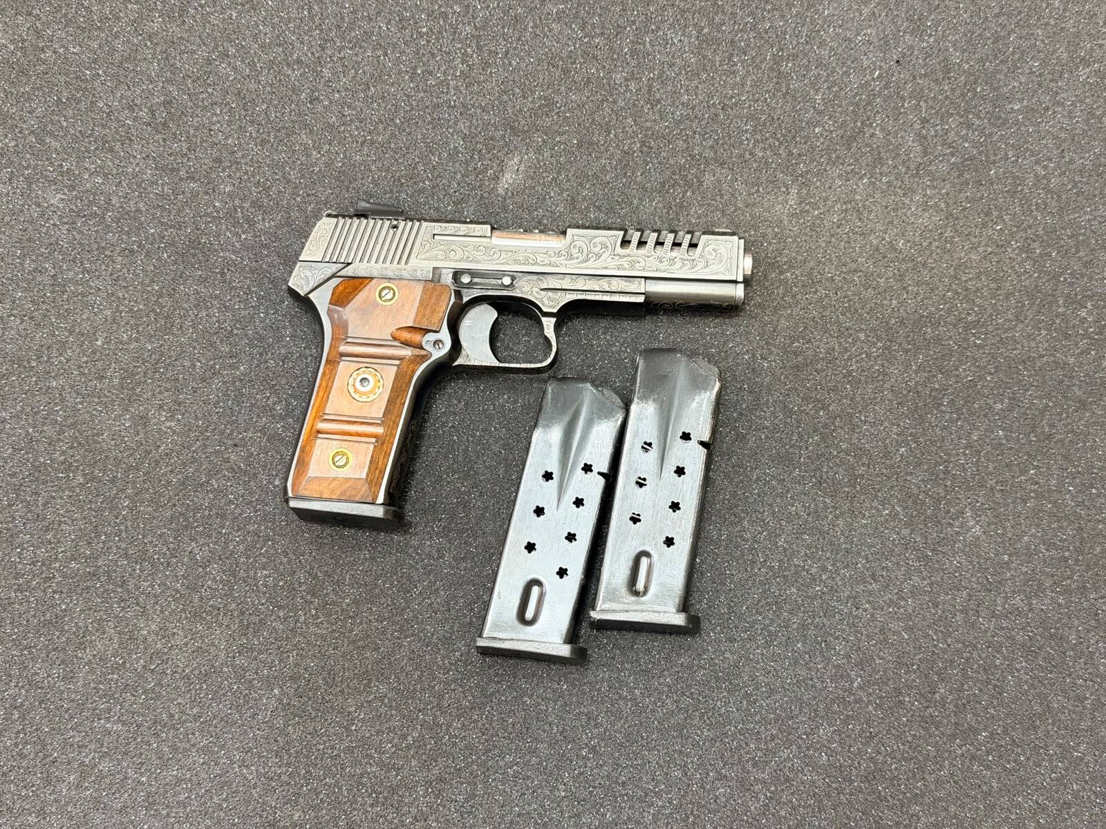 Custom Engraved 14 Shot 30 Bore with original Barrel - Image 8